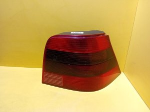 PRAVÉ ZADNÍ SVĚTLO VW GOLF IV ( 4 ) - 11011 PRAVÉ ZADNÍ SVĚTLO VW GOLF IV ( 4 ) - 11011