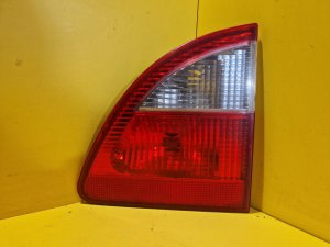 PRAVÉ ZADNÍ SVĚTLO FORD GALAXY (MK1) VNITŘNÍ - 15567 PRAVÉ ZADNÍ SVĚTLO FORD GALAXY (MK1) VNITŘNÍ - 15567
