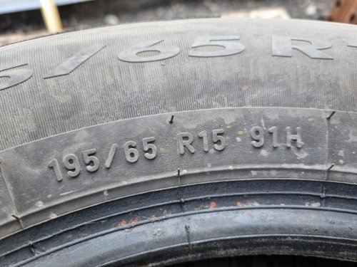 2 KS LETNÍ PNEUMATIKA PIRELLI - 195/65 R15 91H - 16817