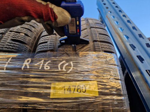 2 KS ZIMNÍ PNEUMATIKA LAUFEN I FIT VAN - 195/65 R16 C 104/102T - 14780