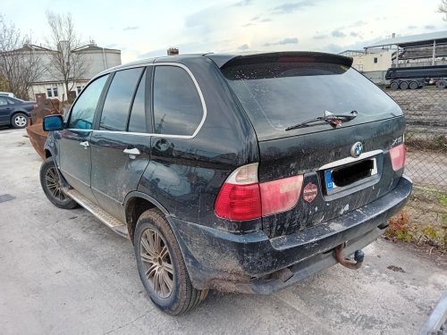 BMW X5 3.0 LPG ( 306 S3 ) 170kW r.2002 černá na náhradní díly