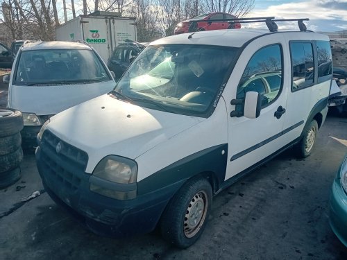 Fiat Doblo 1.2 ( 223A5000 ) 47kW r.2002 bílá na náhradní díly