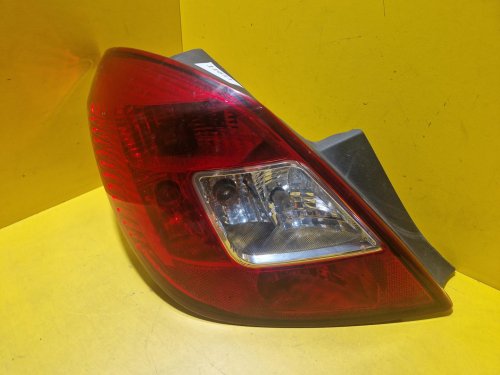 LEVÉ ZADNÍ SVĚTLO OPEL CORSA D 5.DV. - 11611