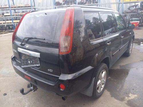 Nissan X-Trail 2.2 TDI ( YD22 ) 100kW r.2004 černá na náhradní díly  