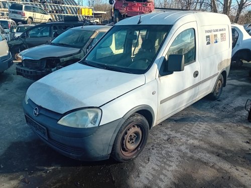 Opel Combo 1.6 ( Z16SE ) 64kW r.2003 bílá na náhradní díly