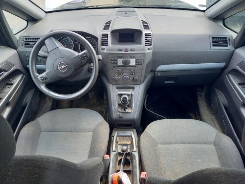 Opel Zafira B 1.6 ( Z16XEP ) 77kW r.2007 stříbrná Z157 na náhradní díly  