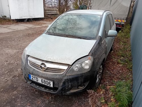 Opel Zafira B 1.6 ( Z16XER ) 85kW r.2010 modrá na náhradní díly