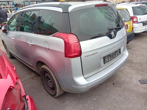 Peugeot 5008 1.6 ( 9H01 ) 80kW r.2010 šedá na náhradní díly