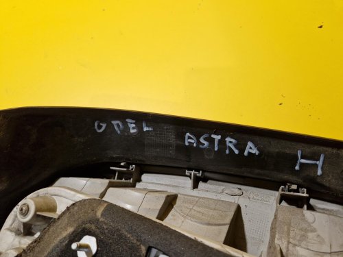 PRAVÉ ZADNÍ SVĚTLO OPEL ASTRA H KOMBI (L35) - 15635