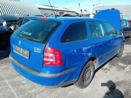 Škoda Octavia II 1.9 TDI ( BKC ) 77kW r.2005 modrá  na náhradní díly