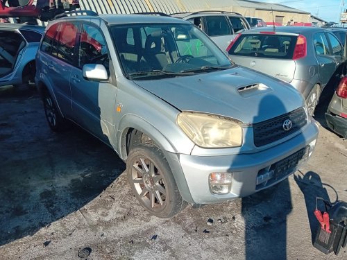 Toyota RAV4 2.0 D ( 1CD-FTV ) 85kW r.2002 na náhradní díly