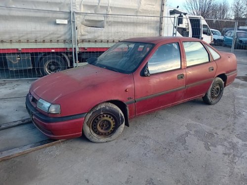 Vectra A 1.8 ( C18NZ ) 66kW r.1994 na náhradní díly