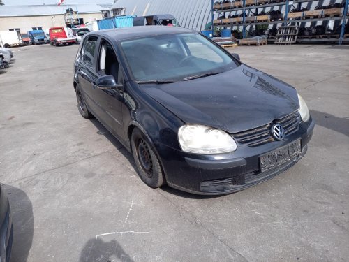 Volkswagen Golf V 1.9 TDI ( BRU ) 66kW r.2005 černá na náhradní díly  