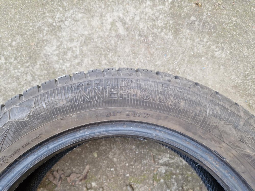 2 KS CELOROČNÍ PNEUMATIKA VREDESTEIN INNER SIDE QUATRAC 5 - 165/60 R14 79H - 14497