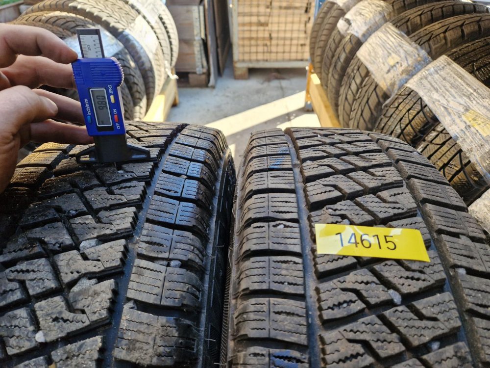 2 KS ZIMNÍ PNEUMATIKA LASSA WINTUS 2 215/75 R16 C 113/111R - 14615