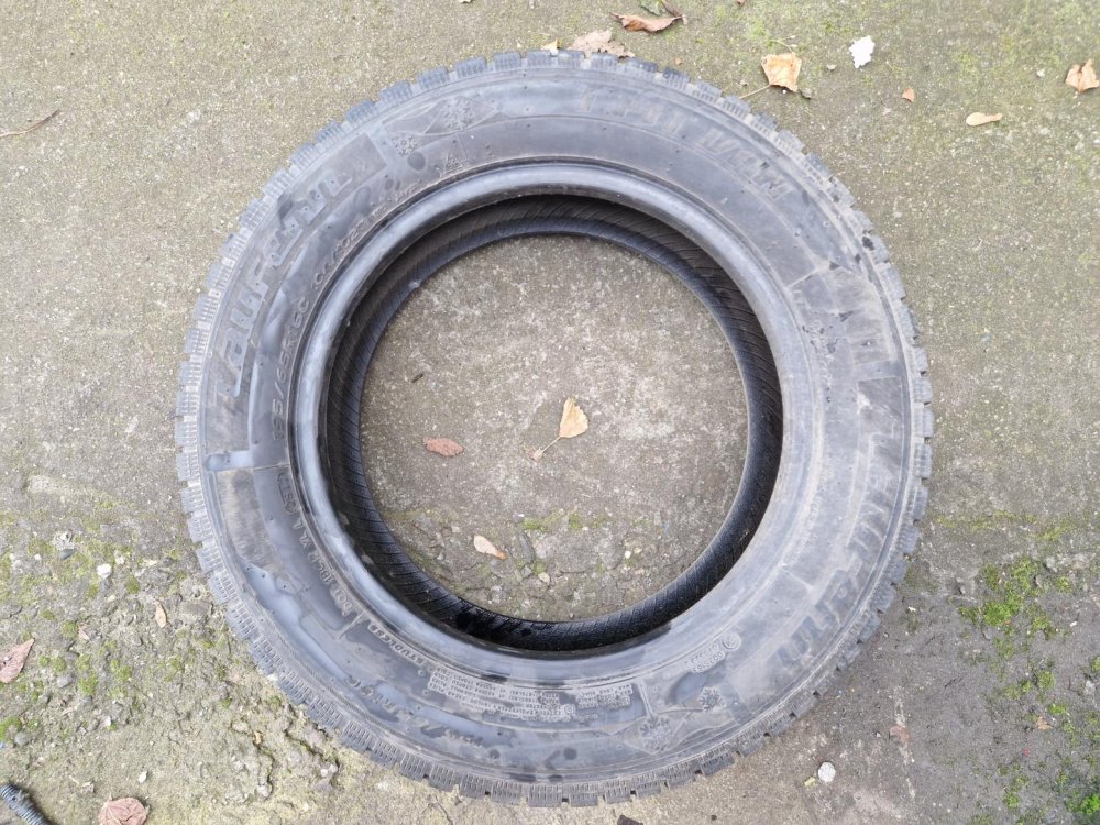 2 KS ZIMNÍ PNEUMATIKA LAUFEN I FIT VAN - 195/65 R16 C 104/102T - 14780