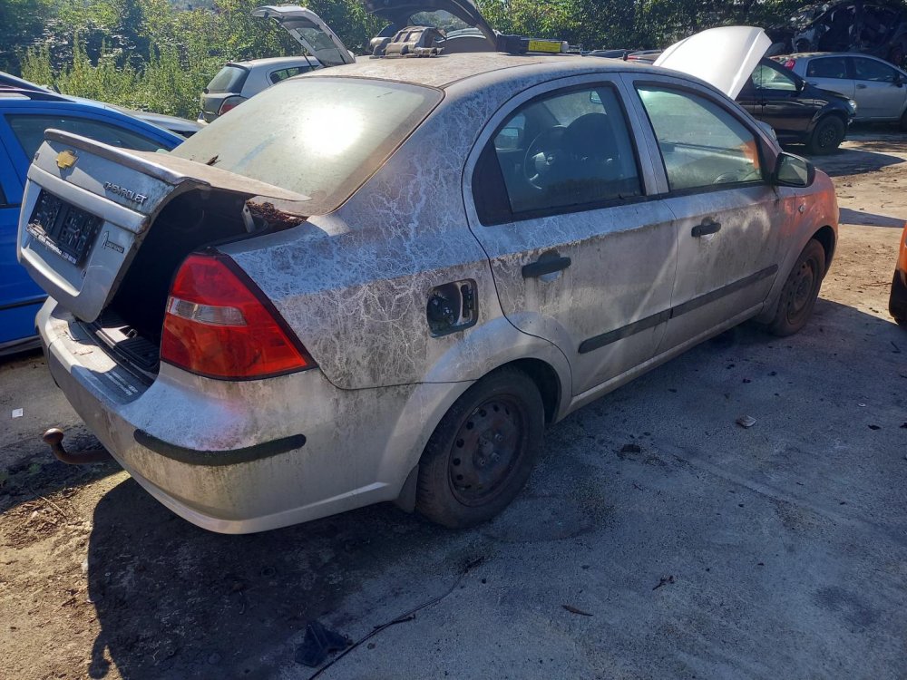 Chevrolet Aveo 1.2 ( B12D1 ) 62kW r.2009 stříbrná na náhradní díly  