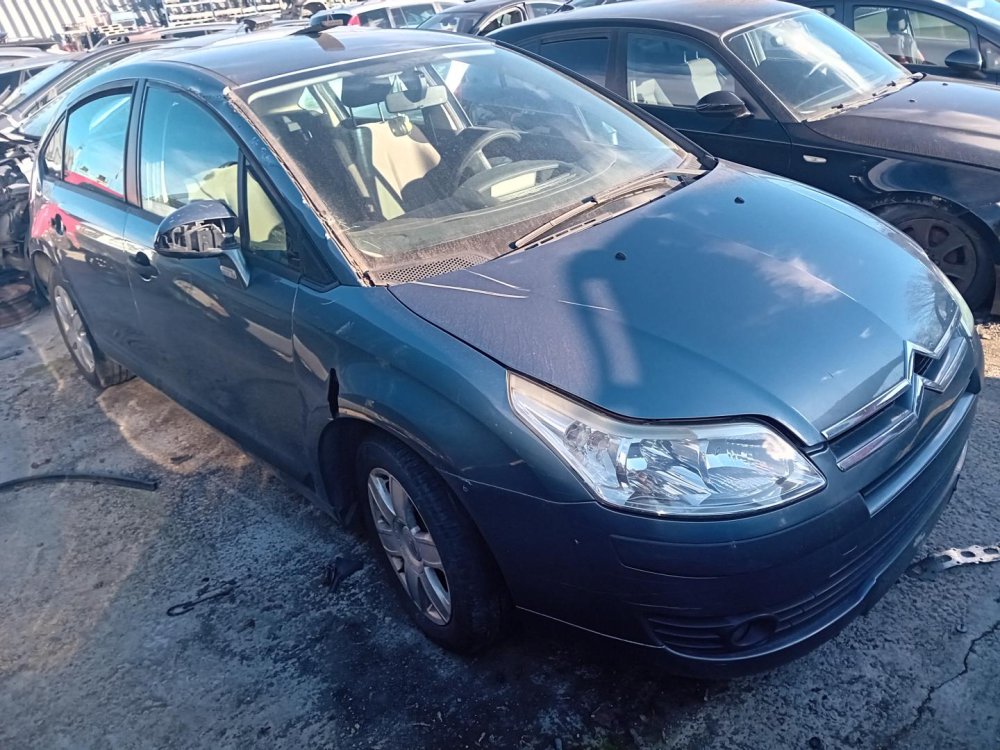 Citroen C4 1.6 16V ( NFU ) 80kW r.2004 šedá  na náhradní díly