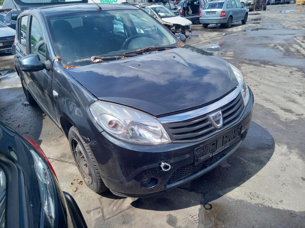 Dacia Sandero 1.2 ( D4FF7 ) 55kW r.2012 šedá na náhradní díly  