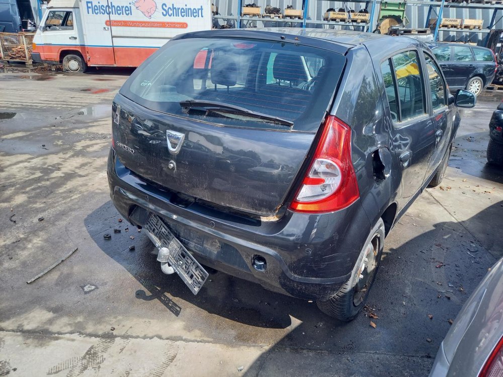 Dacia Sandero 1.2 ( D4FF7 ) 55kW r.2012 šedá na náhradní díly  