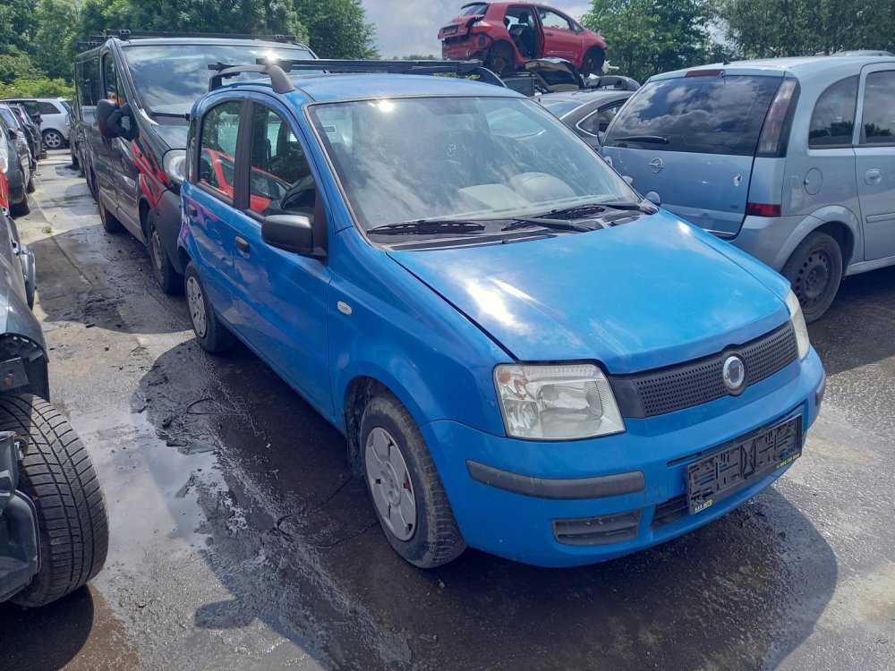 Fiat Panda 1.1 ( 187A1000 ) 40kW r.2005 modrá na náhradní díly  