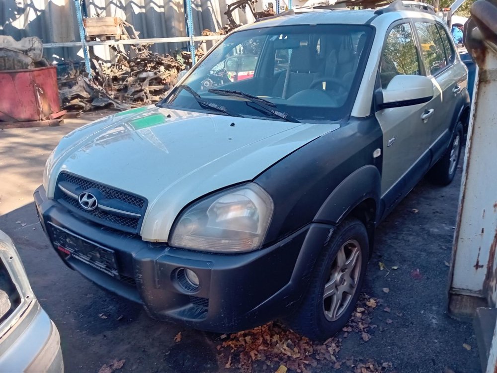 Hyundai Tucson 2.0 CRDi 16V ( D4EA ) 82kW r.2005 stříbrná na náhradní díly