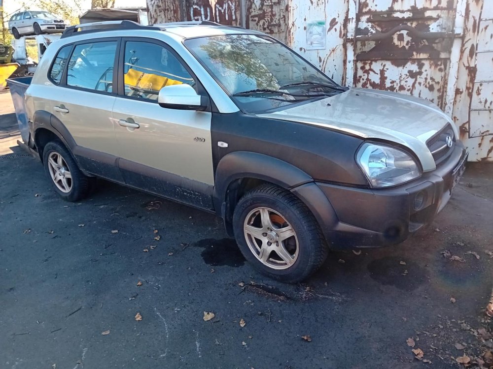 Hyundai Tucson 2.0 CRDi 16V ( D4EA ) 82kW r.2005 stříbrná na náhradní díly