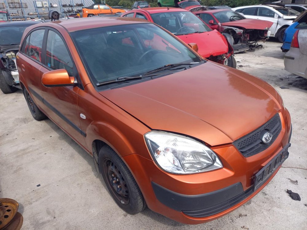 Kia Rio 1.4 ( G4EE ) 71kW r.2010 oranžová na náhradní díly  