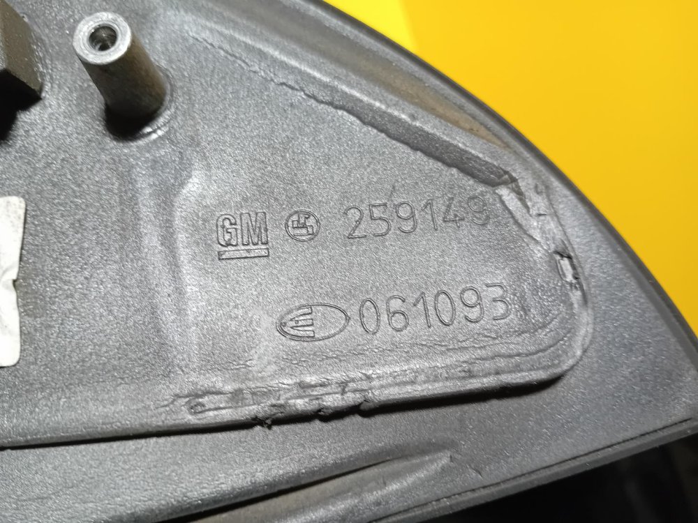 LEVÉ ZRCÁTKO OPEL ASTRA G , ČERVENÉ , ELEKTRICKÉ - 10556