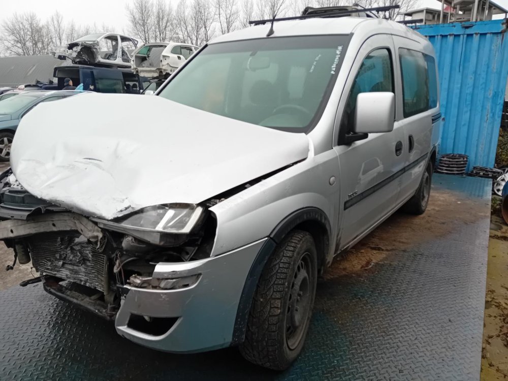 Opel Combo 1.6 CNG ( Z16YNG ) 71kW r.2006 šedá na náhradní díly