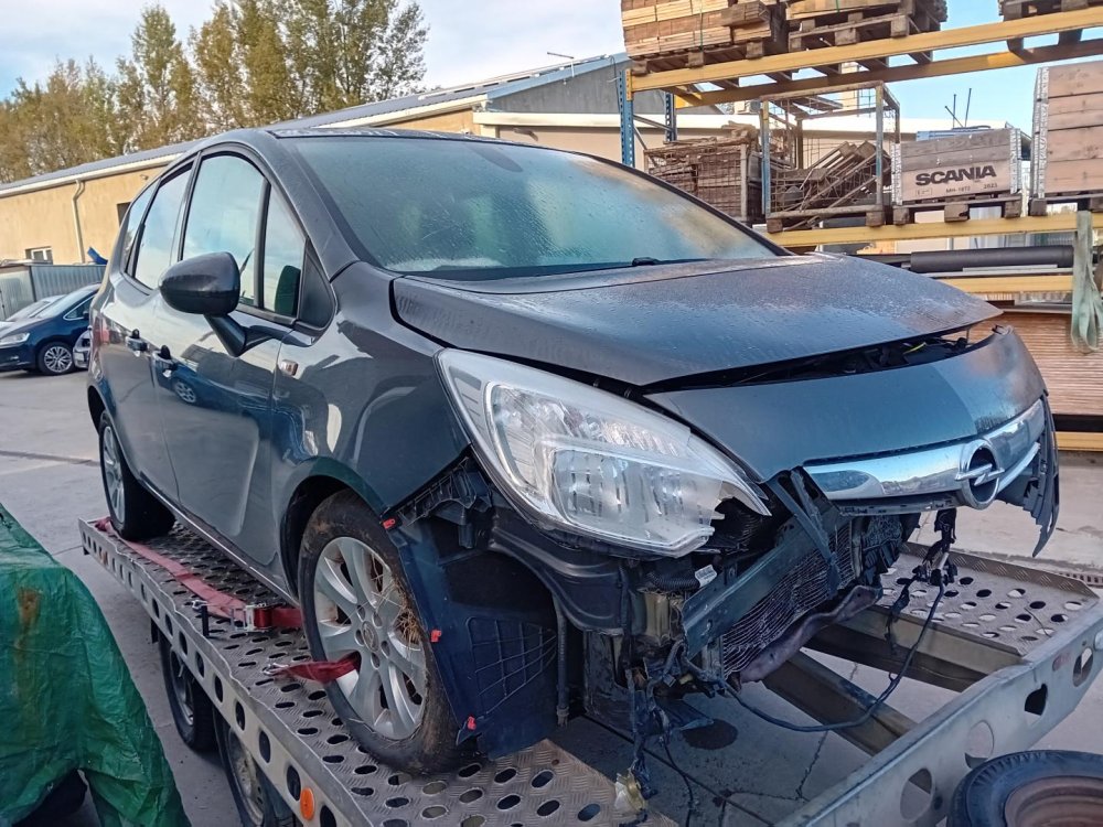 Opel Meriva B 1.7 CDTI ( A17DT ) 74kW r.2010 šedá na náhradní díly  