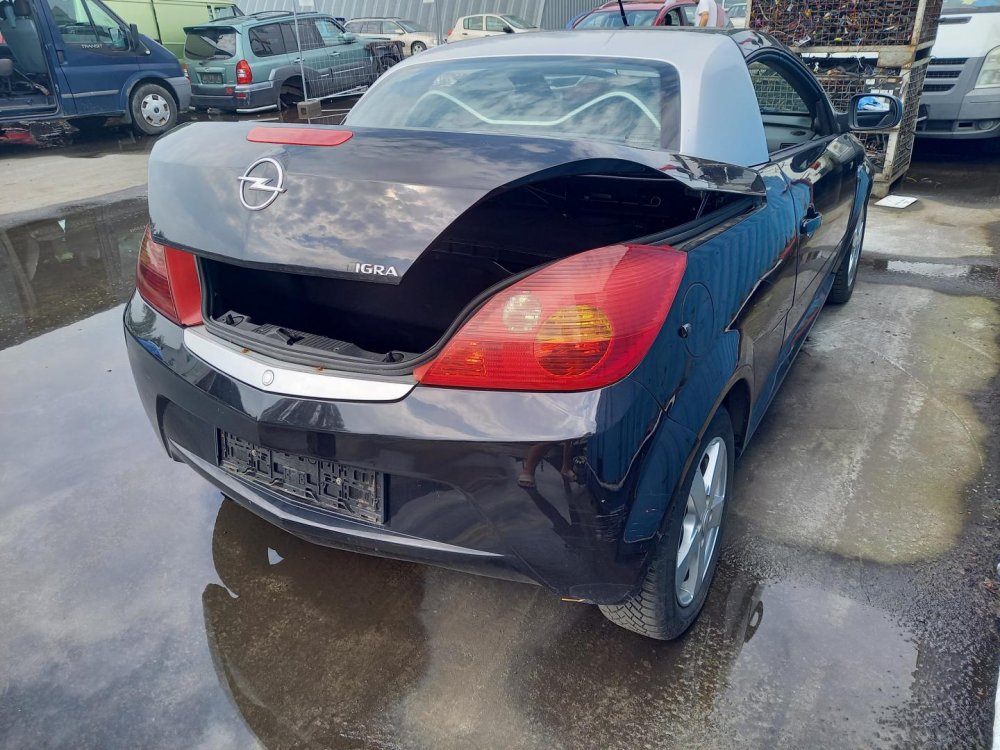 Opel Tigra B TwinTop 1.4 16V ( Z14XEP ) 66kW r.2004  černá Z42T na náhradní díly  