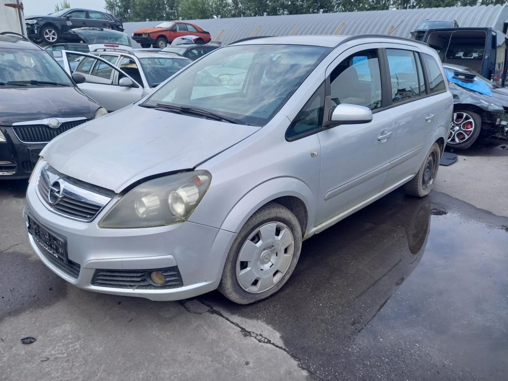 Opel Zafira B 1.6 ( Z16XEP ) 77kW r.2007 stříbrná Z157 na náhradní díly  