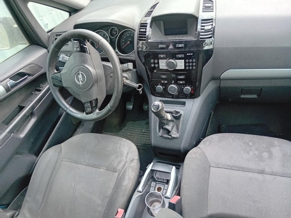 Opel Zafira B 1.6 ( Z16XER ) 85kW r.2010 modrá na náhradní díly