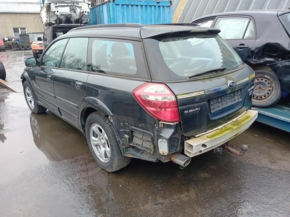 Subaru Outback II ( BL , BP )  2.0 D ( EE20 ) 110kW r.2008 šedá na náhradní díly