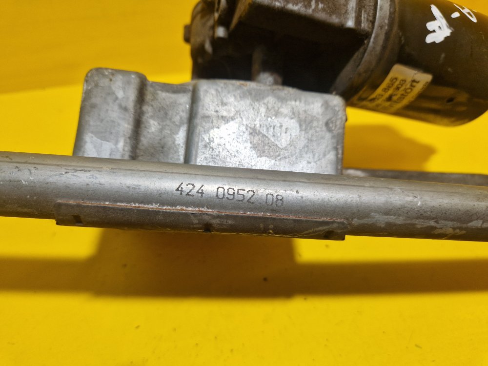 TÁHLA STĚRAČŮ S MOTORKEM 403865 OPEL ASTRA F 5 PIN - 12765