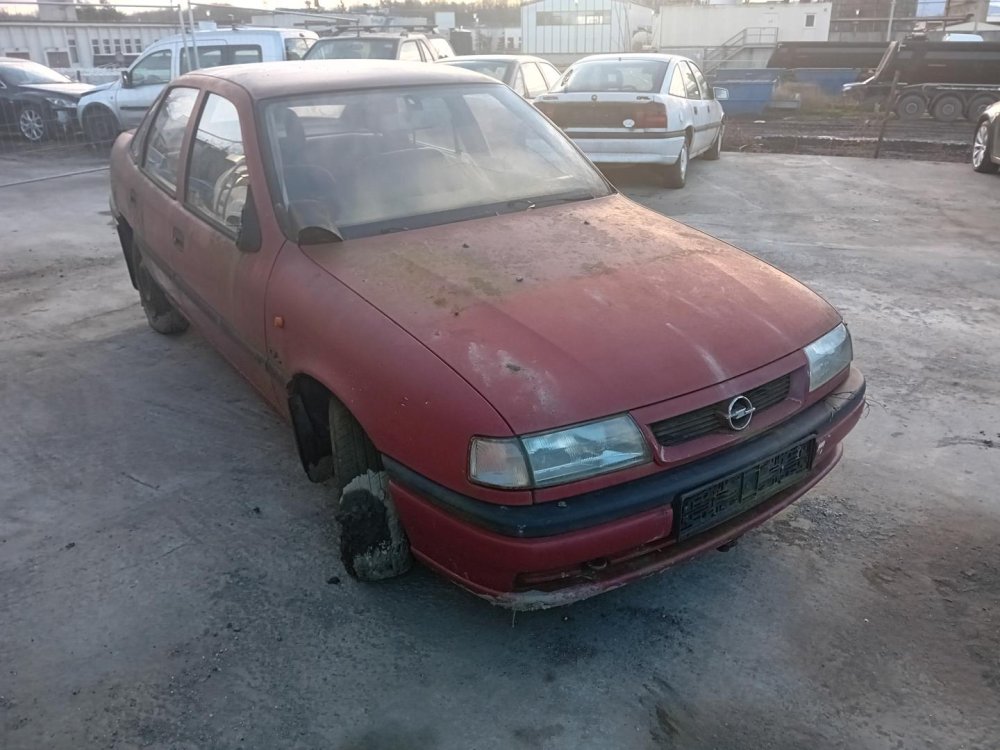 Vectra A 1.8 ( C18NZ ) 66kW r.1994 na náhradní díly