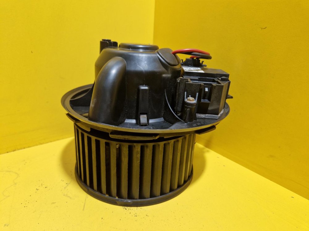 VENTILÁTOR TOPENÍ F011021936 - VW / ŠKODA / SEAT / AUDI - 13794