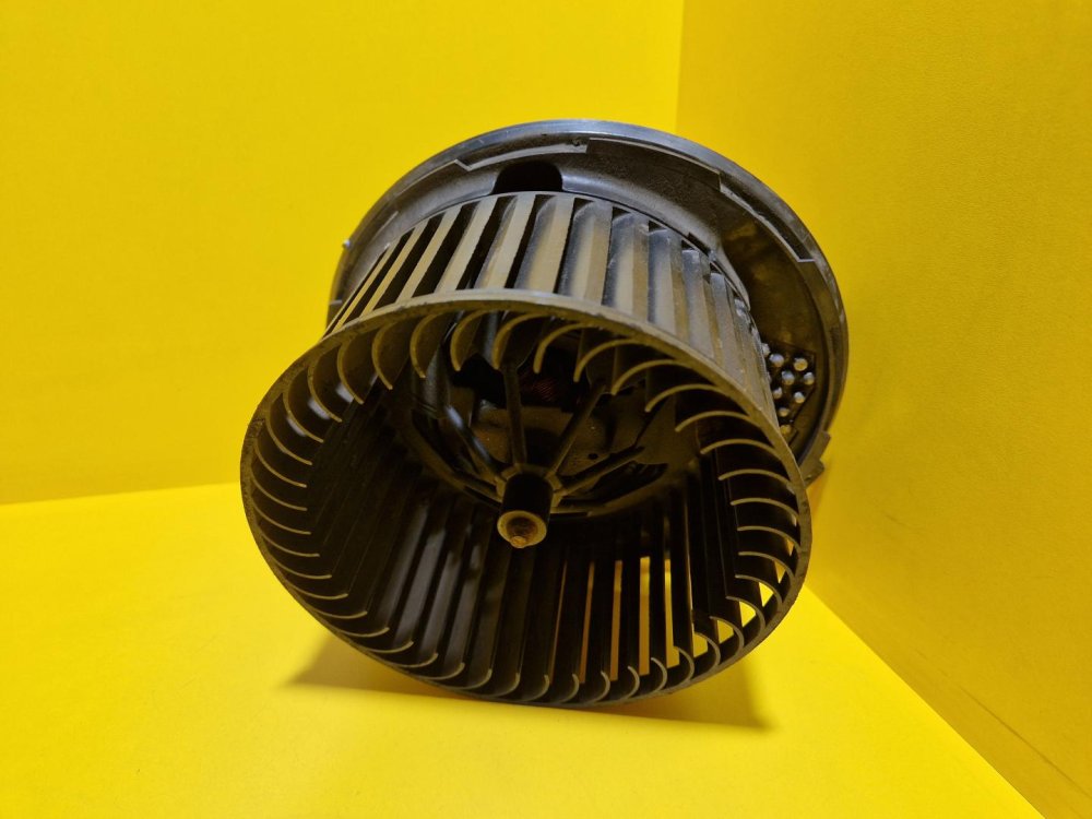 VENTILÁTOR TOPENÍ 1K1820015D - VW / ŠKODA / SEAT / AUDI - 12974