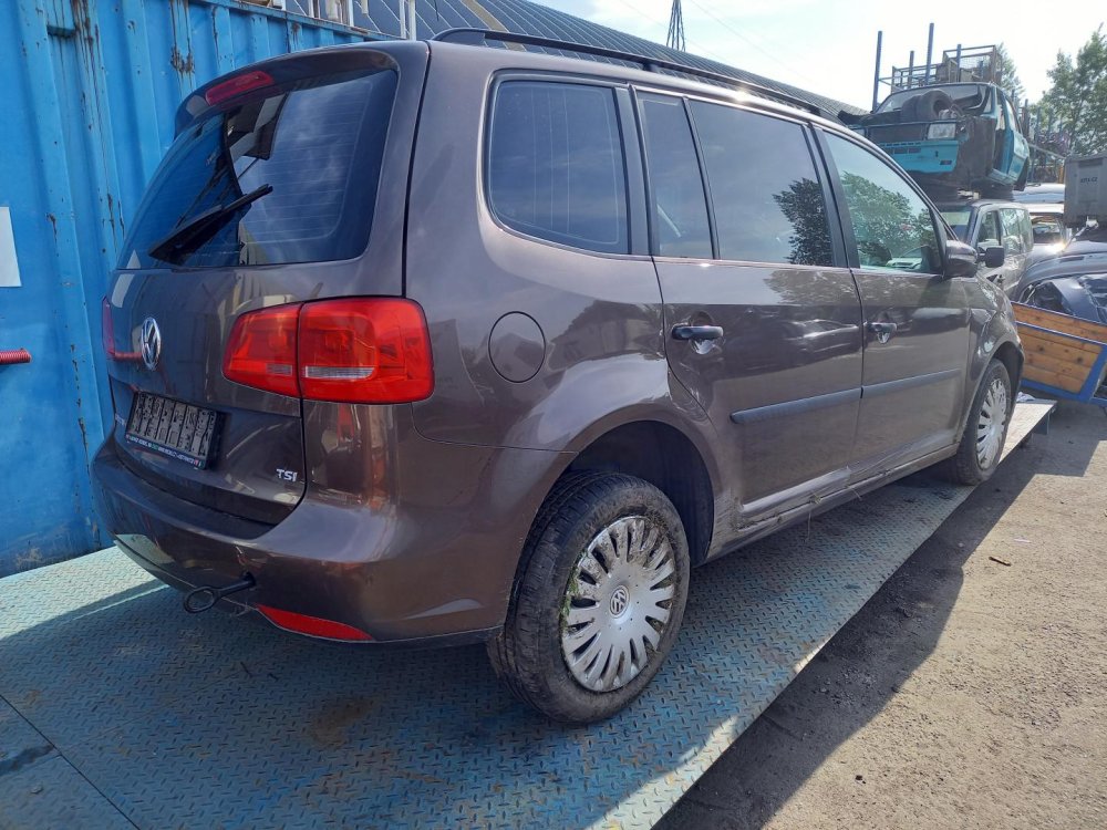 Volkswagen Touran II 1.4 TSI ( CAVC ) 103kW převodovka KWB r.2010 hnědá LH8Z na náhradní díly 